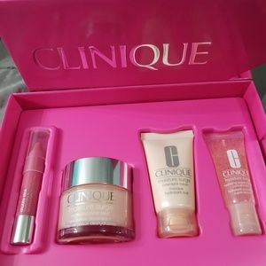 clinique moisturizer gift set